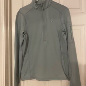 Vineyard‎ Vines Grayish Green Quarter Zip Athletic Top